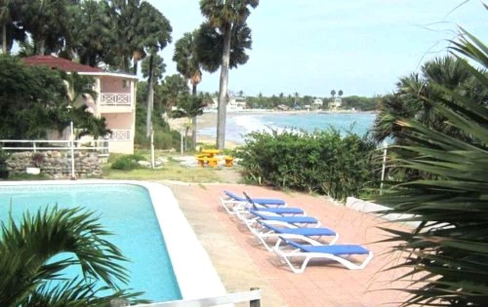 Treasure Beach Hotel エクステリア 写真
