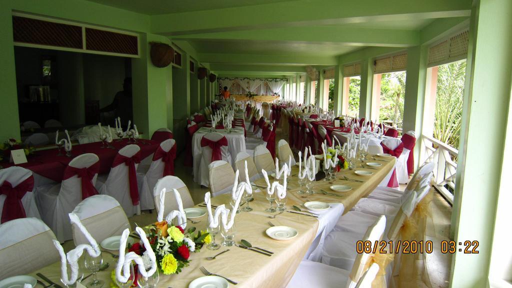 Treasure Beach Hotel エクステリア 写真