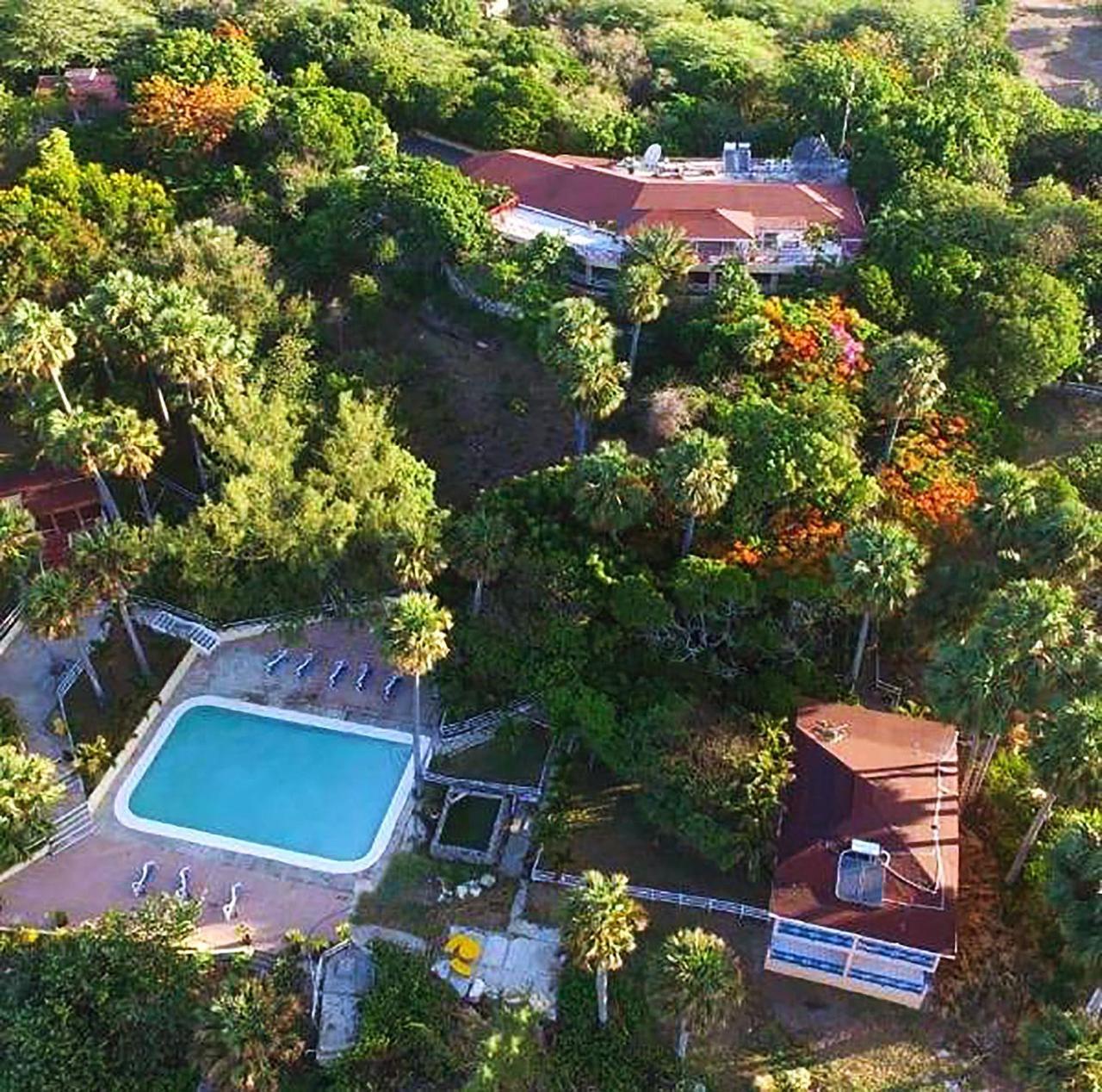 Treasure Beach Hotel エクステリア 写真